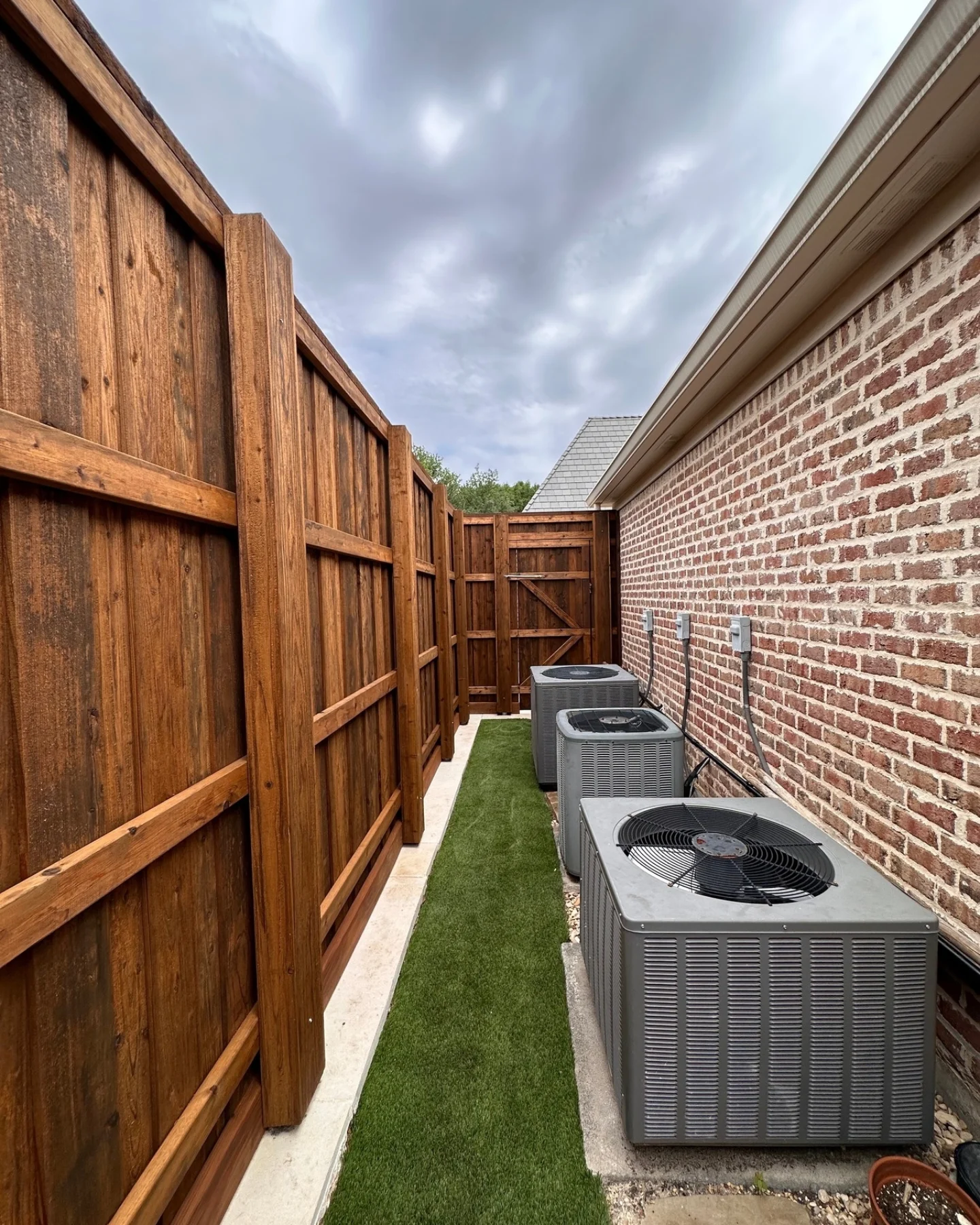 Estrada Fencing & Outdoor Living project in Dallas County, TX